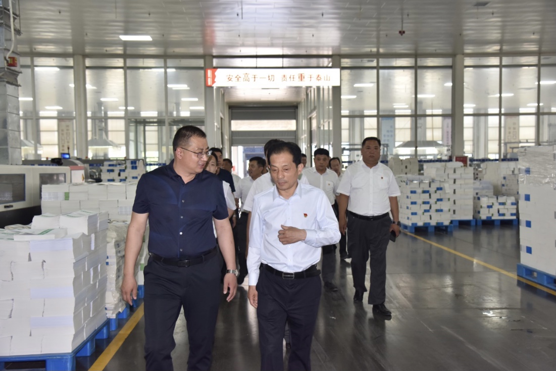 筑牢安全生产防线献礼建党辉煌百年金榜苑集团董事长王朝银率队检查